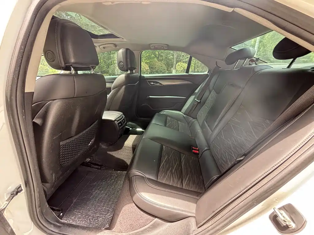 Cadillac ATS-L 28 T Fashion
