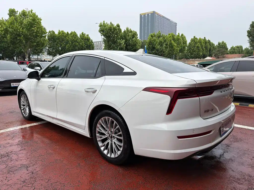 Besturn B70 1.5 T Auto Joy