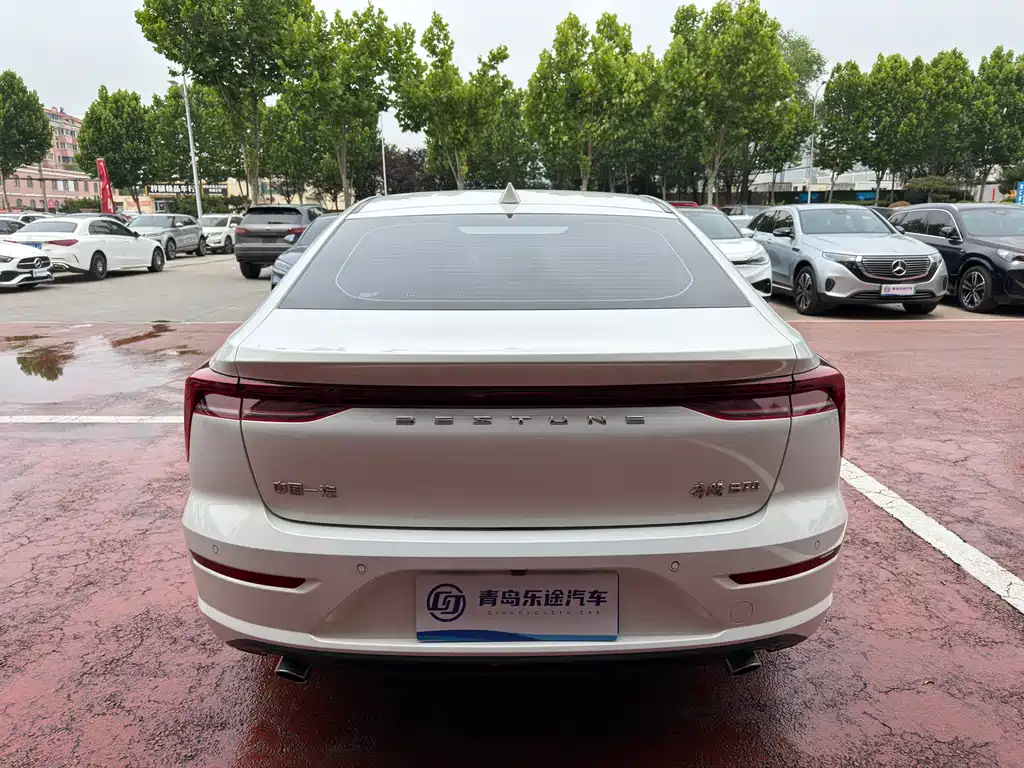 Besturn B70 1.5 T Auto Joy
