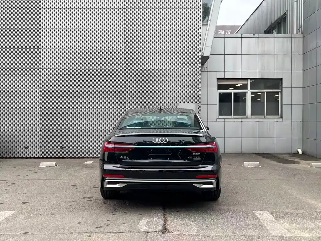 Audi A6 L 45 TFSI quattro Select Dynamic