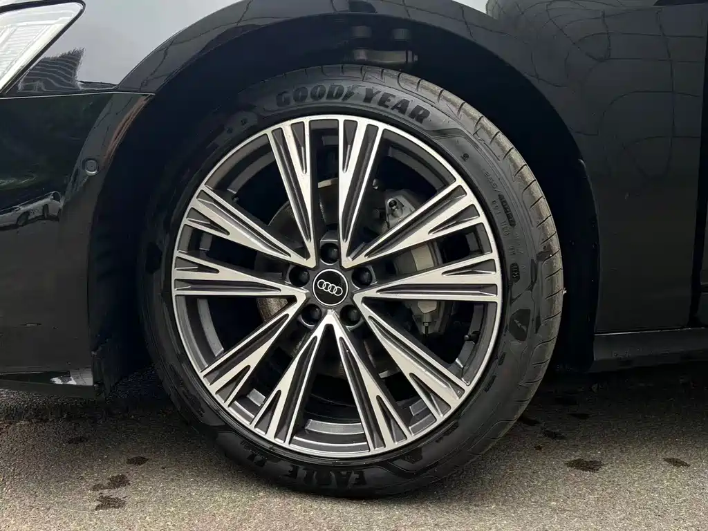 Audi A6 L 45 TFSI quattro Select Dynamic