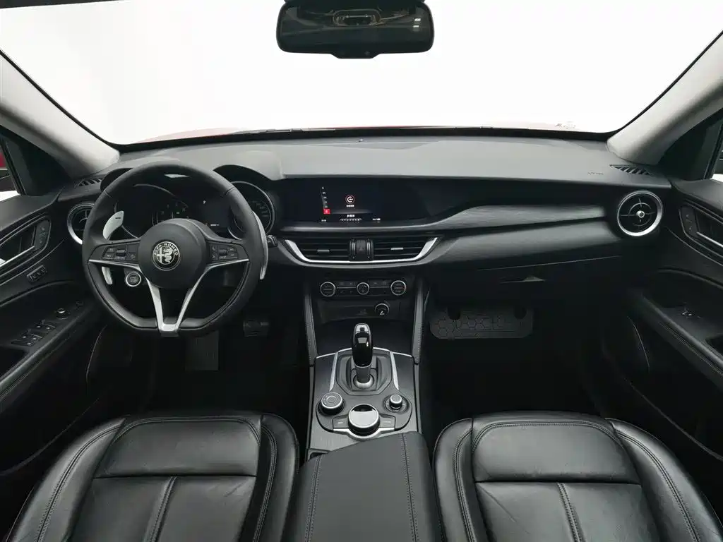 Stelvio 2.0 T 200 HP Elite