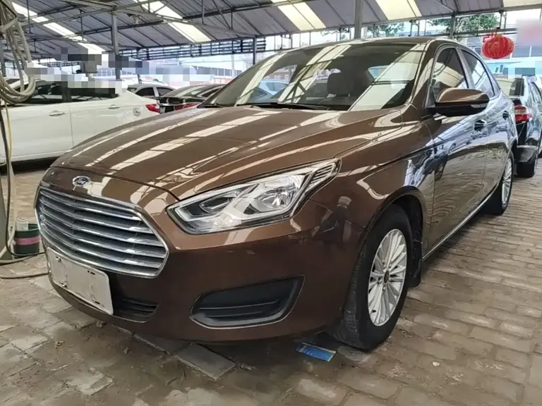 Ford Escort Facelift 1.5 L Manual Comfort
