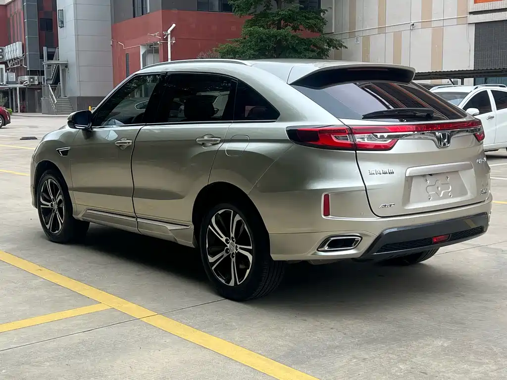 Honda UR-V 370 TURBO 4 WD Premium CN-V