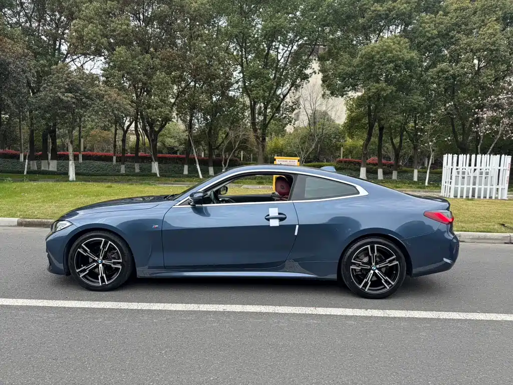 BMW 4 Series 425 i M Sport Package