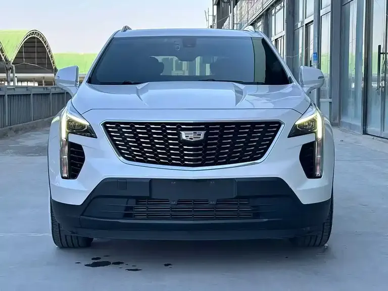 Cadillac XT4 28 T 2 WD Tech