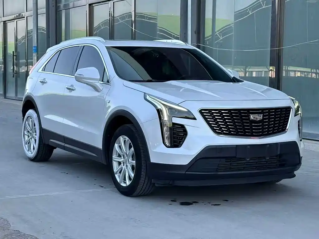 Cadillac XT4 28 T 2 WD Tech