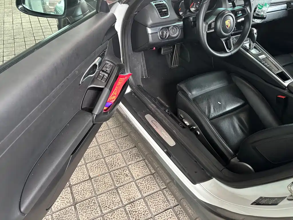 Cayman Cayman Style Edition 2.7 L