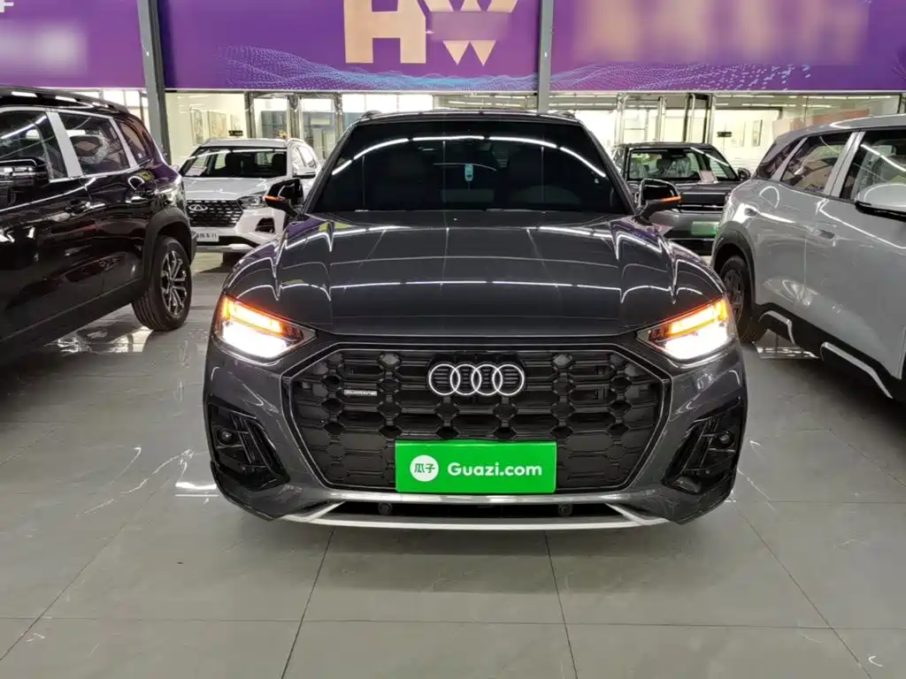 Audi Q5 L 40 TFSI Luxury Dynamic