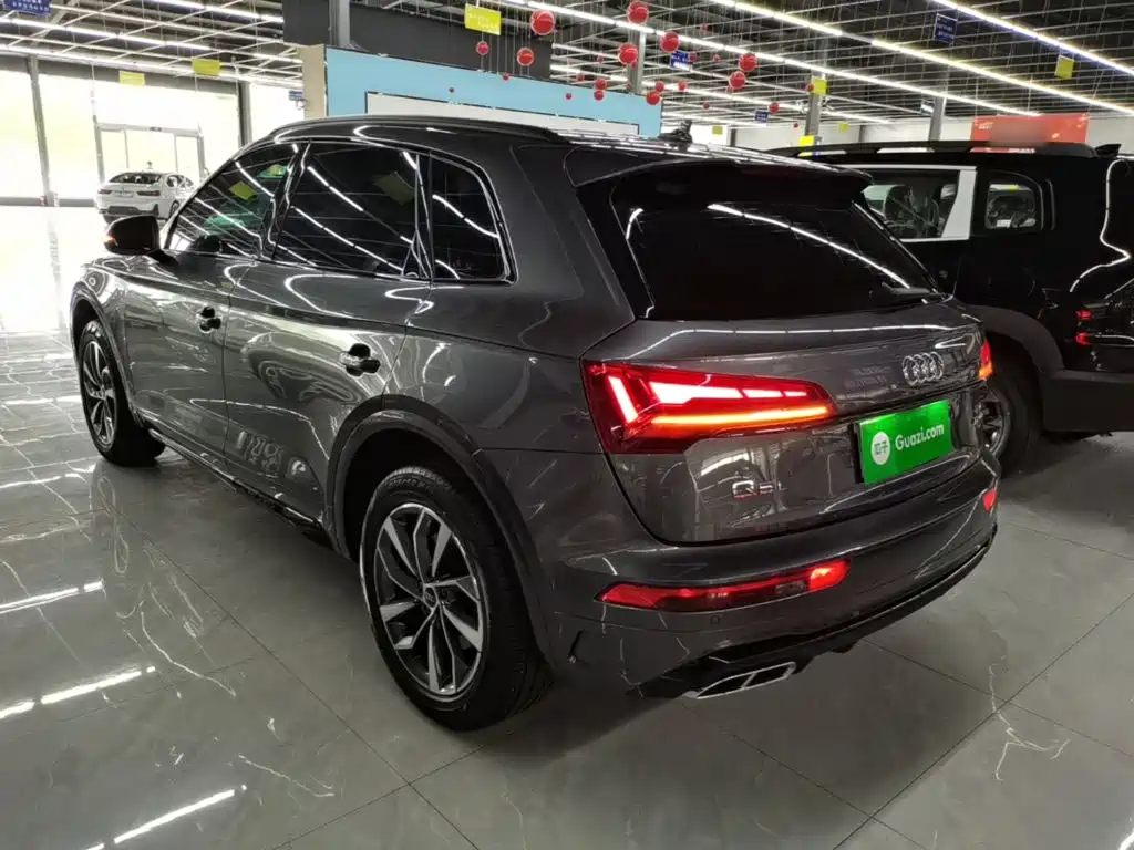 Audi Q5 L 40 TFSI Luxury Dynamic