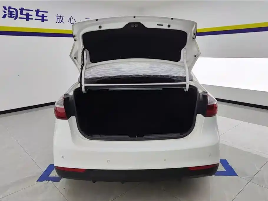 Kia K3 1.6 L Auto 15 Anniversary Special Edition GLS