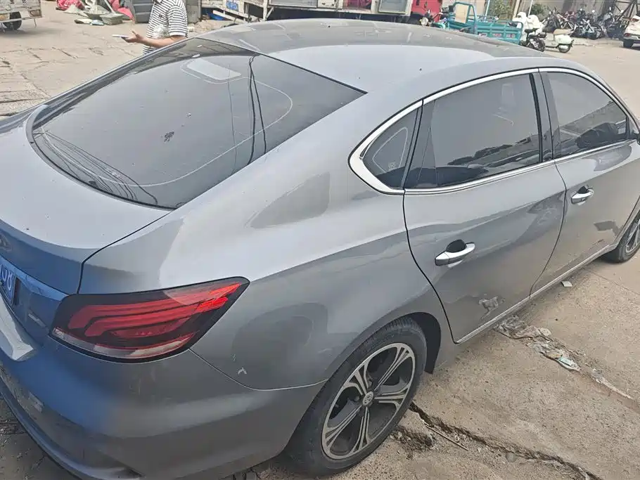 MG6 20 T Auto Luxury Connected CN-V
