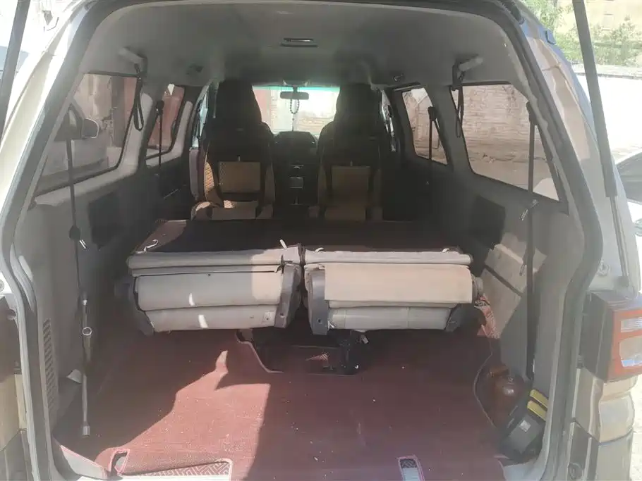 Lingzhi M3 L 1.6 L 7-seat Comfort