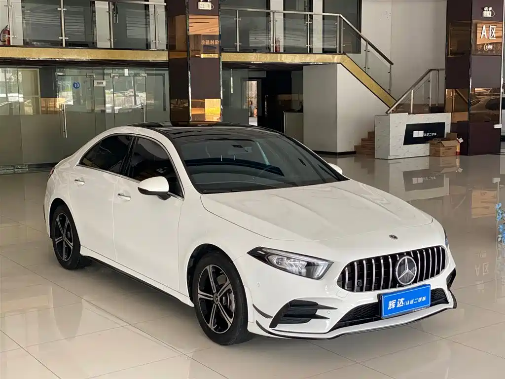 Mercedes-Benz A-Class Facelift III A 200 L Sport Sedan Fashion