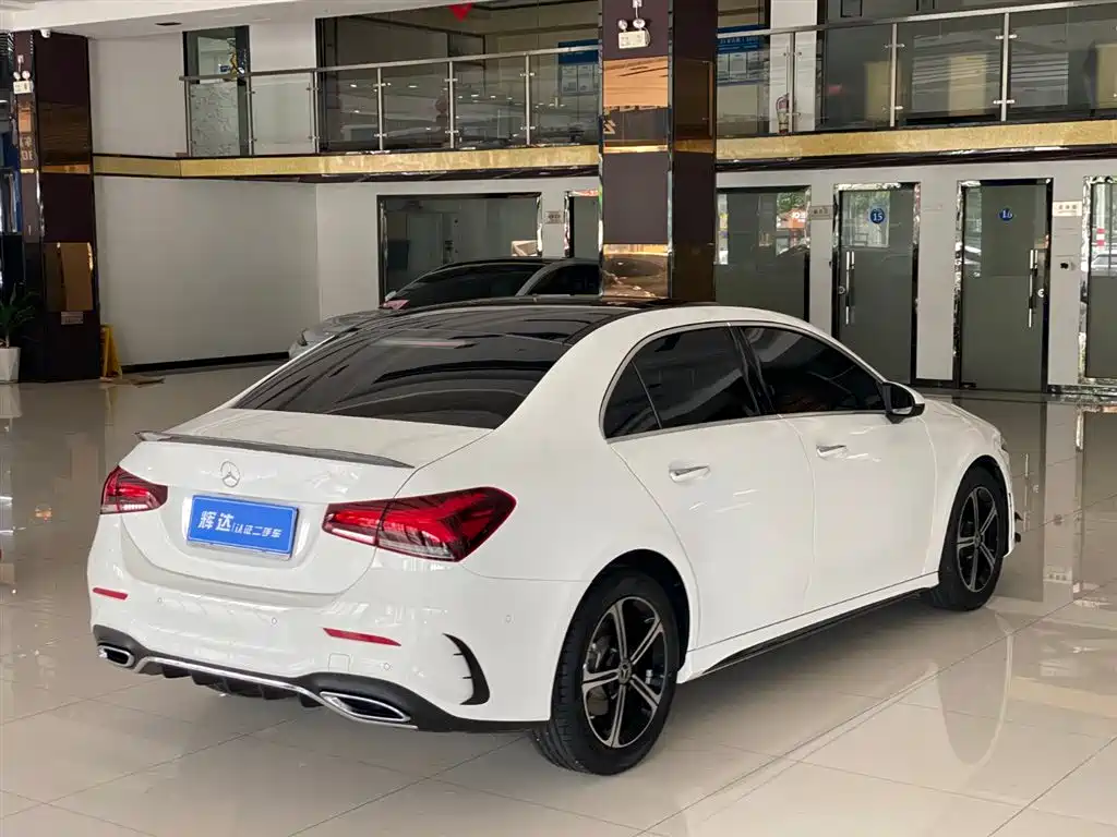 Mercedes-Benz A-Class Facelift III A 200 L Sport Sedan Fashion