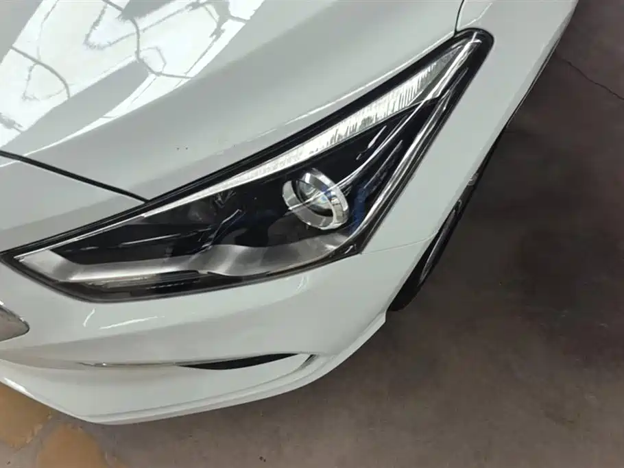 Mistra 1.6 T Auto Intelligent GLS CN-V