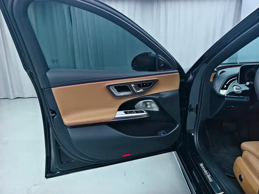 Mercedes-Benz E-Class E 300 L Luxury