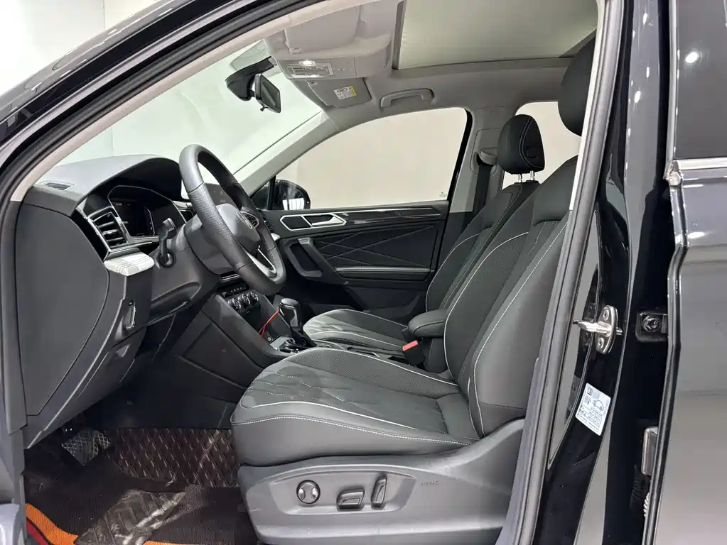 Tiguan L 280 TSI Auto 2 WD Trend Creative Limited