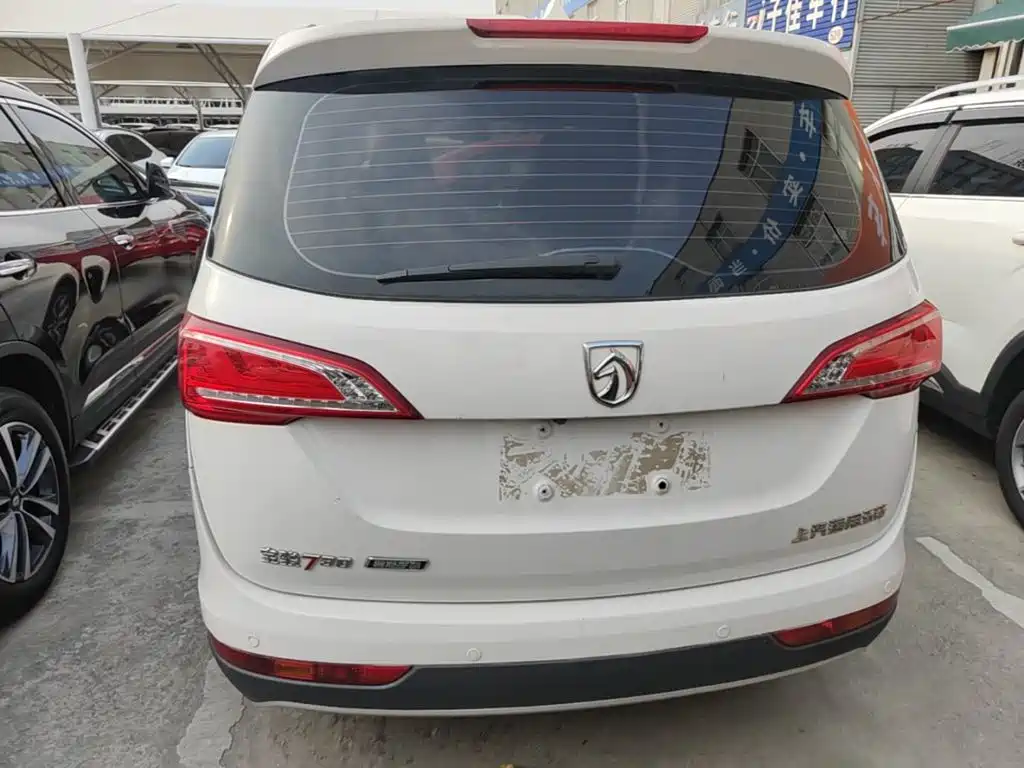 Baojun 730 1.8 L iAMT Luxury 7-seat