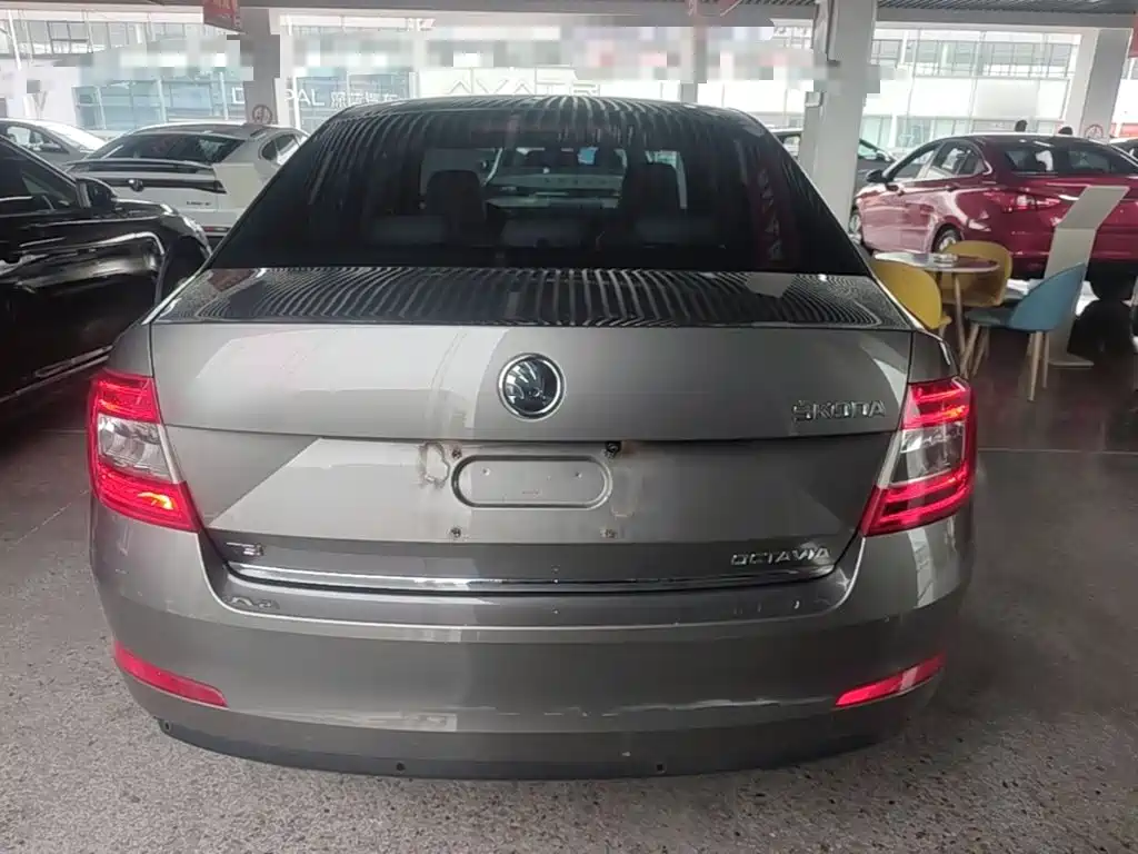 Octavia 1.4 TSI DSG Elegant