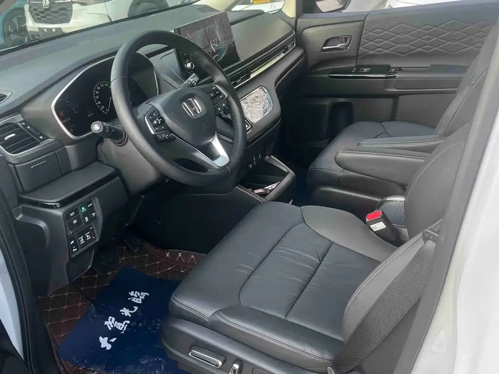 Elysion 2.0 L e:HEV Luxury