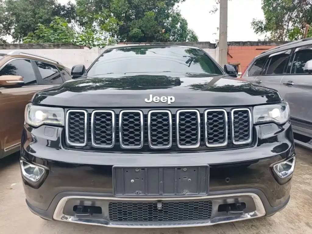 Grand Cherokee (Import) 3.0 L Comfort Enjoyment Navigation