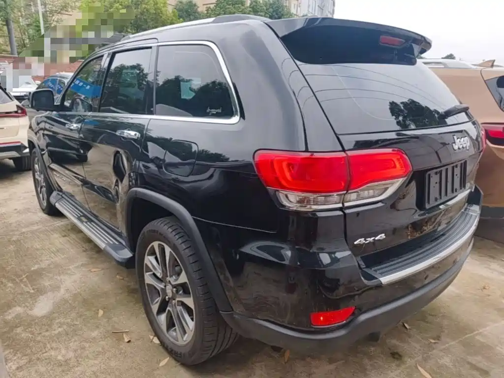 Grand Cherokee (Import) 3.0 L Comfort Enjoyment Navigation