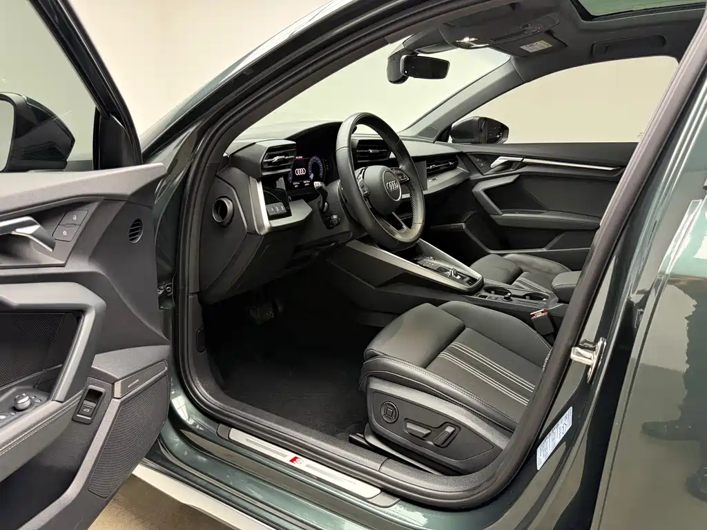 Audi A3 Facelift Sportback 35 TFSI Fashion Sport