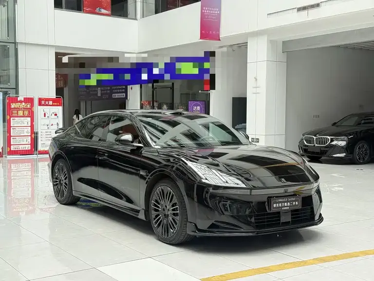 Lynk & Co 10 EM-P 领克10 2025款 240四驱Ultra
