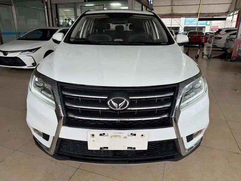 BAIC Huansu S6 1.5 T Manual Leading