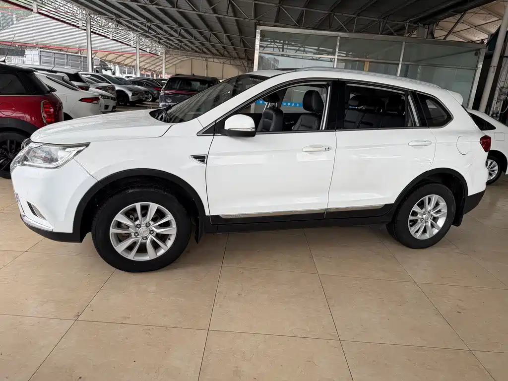 BAIC Huansu S6 1.5 T Manual Leading