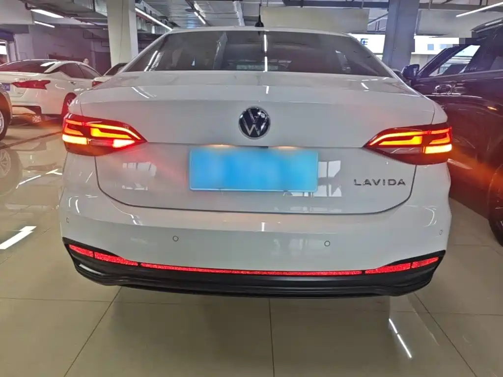 Lavida Facelift 1.5 L Auto Comfort