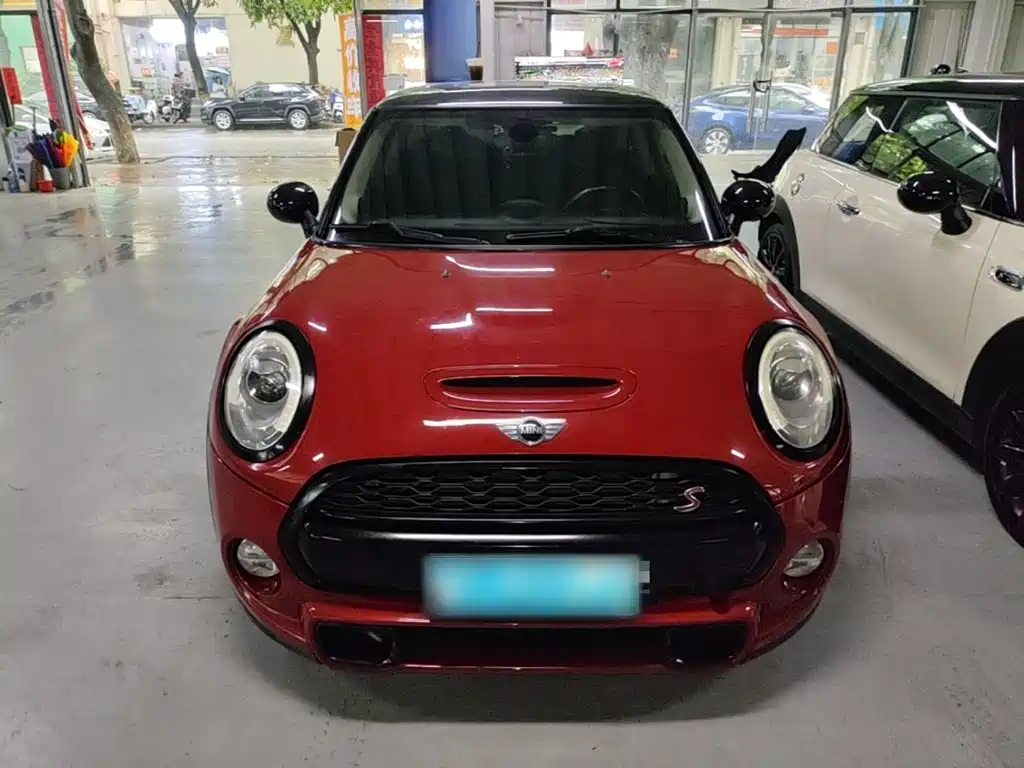 MINI 2.0 T COOPER S Pioneer