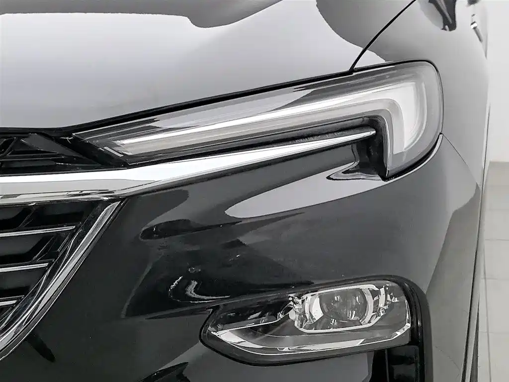 Enclave 652 T 2 WD Distinguished 7-seat