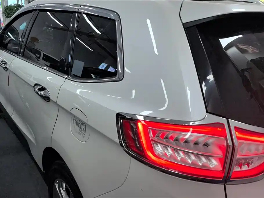 Edge EcoBoost 245 2 WD Sport 7-seat
