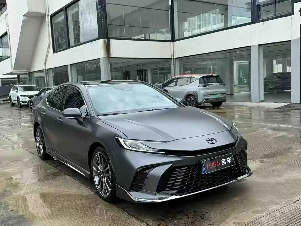 Camry 凯美瑞 2026款 双擎 2.0 HSE 光辉版