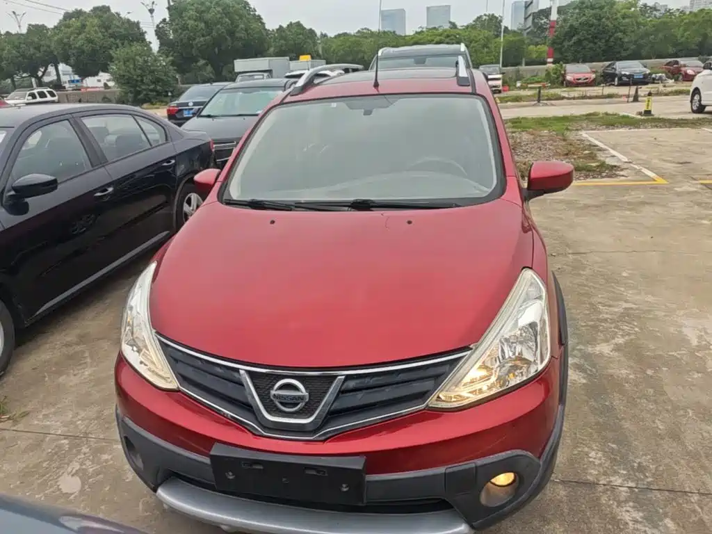 Livina 骊威 2013款 劲锐 1.6 XV CVT豪华版