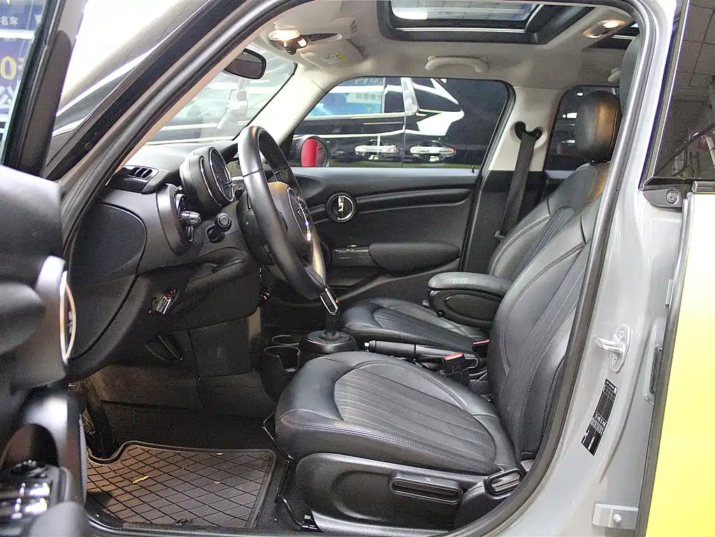 MINI Facelift 1.5 T ONE 5-door PLUS