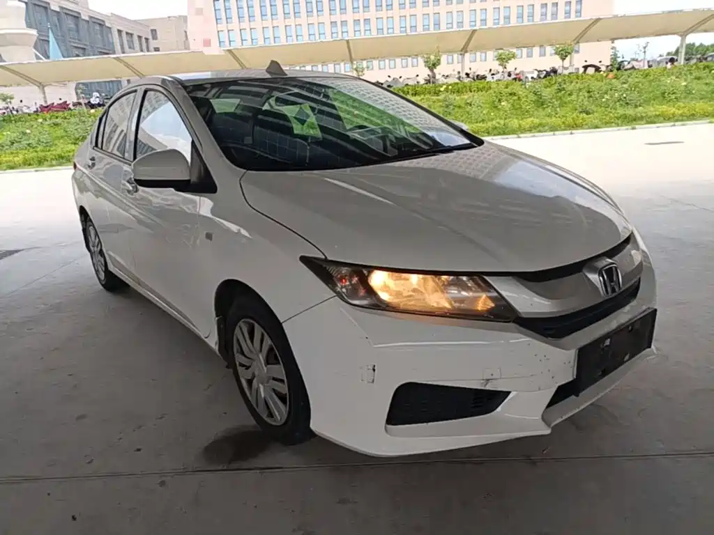 City 1.5 L Manual Progressive