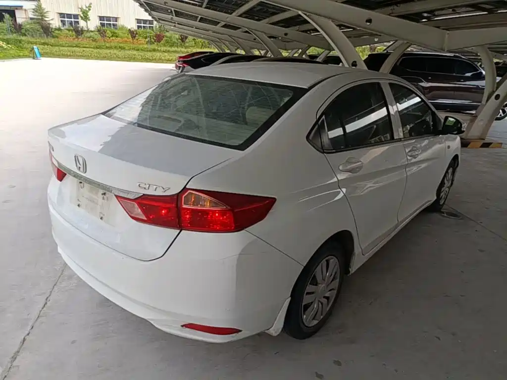 City 1.5 L Manual Progressive