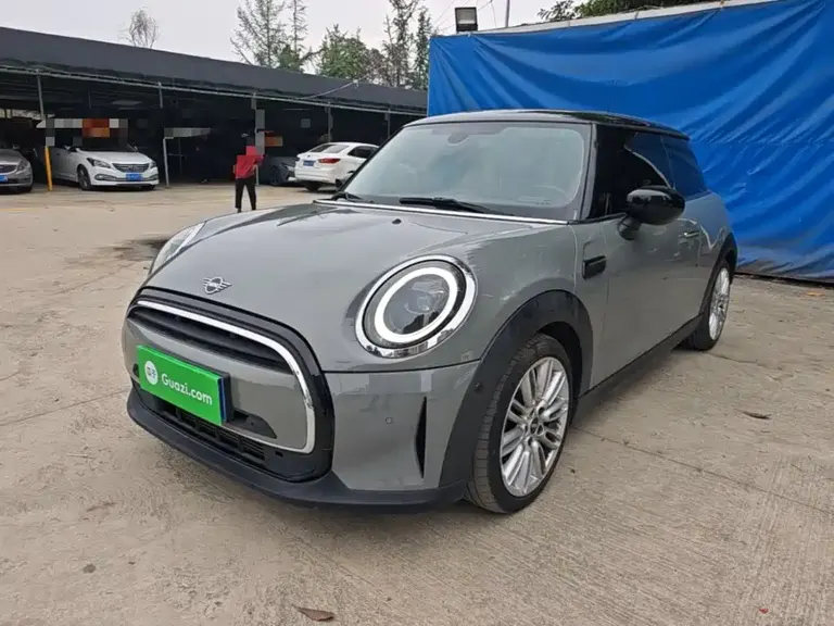 MINI Facelift 1.5 T COOPER Classic
