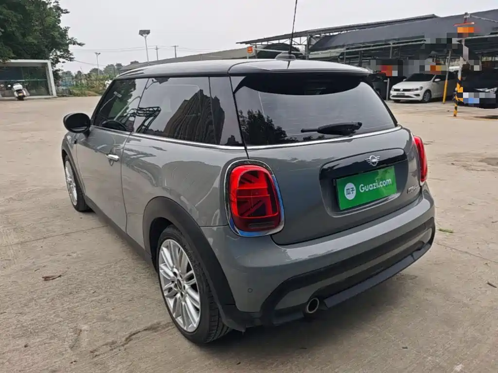 MINI Facelift 1.5 T COOPER Classic