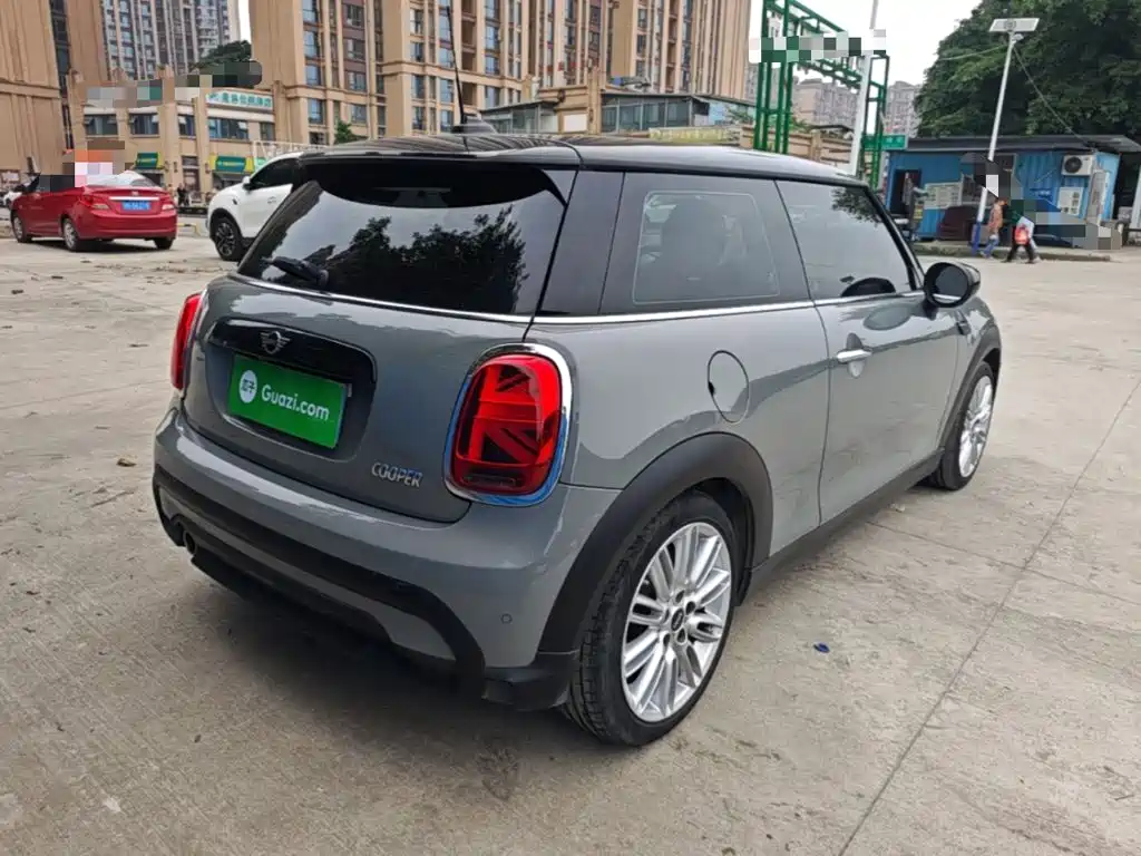 MINI Facelift 1.5 T COOPER Classic