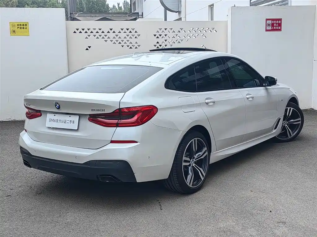 BMW 6 Series GT 630 i M Sport Premium Enjoyment Package