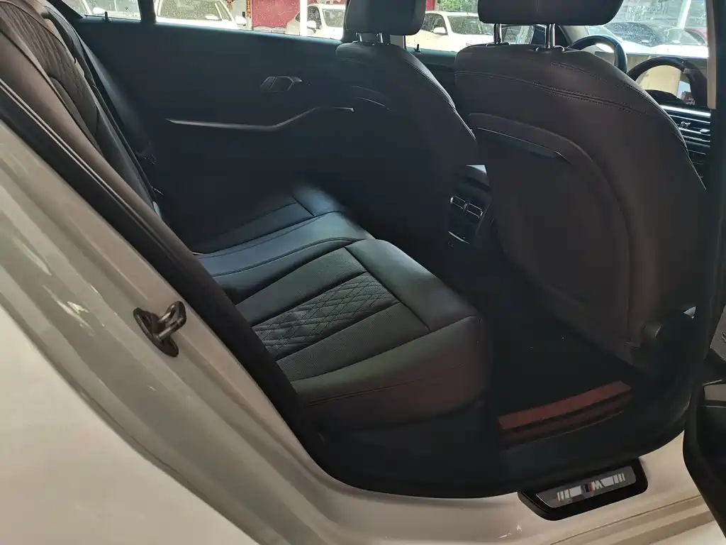 BMW 3 Series 325 Li M Sport Night Package