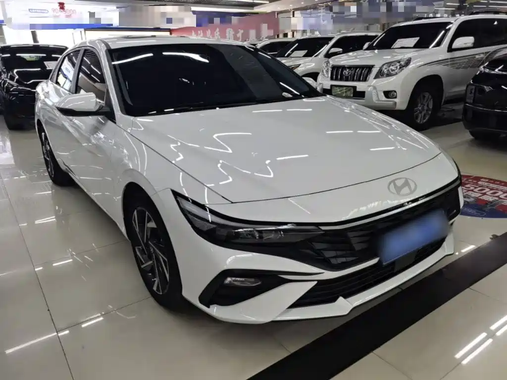 Elantra 1.5 L CVT GLX Elite