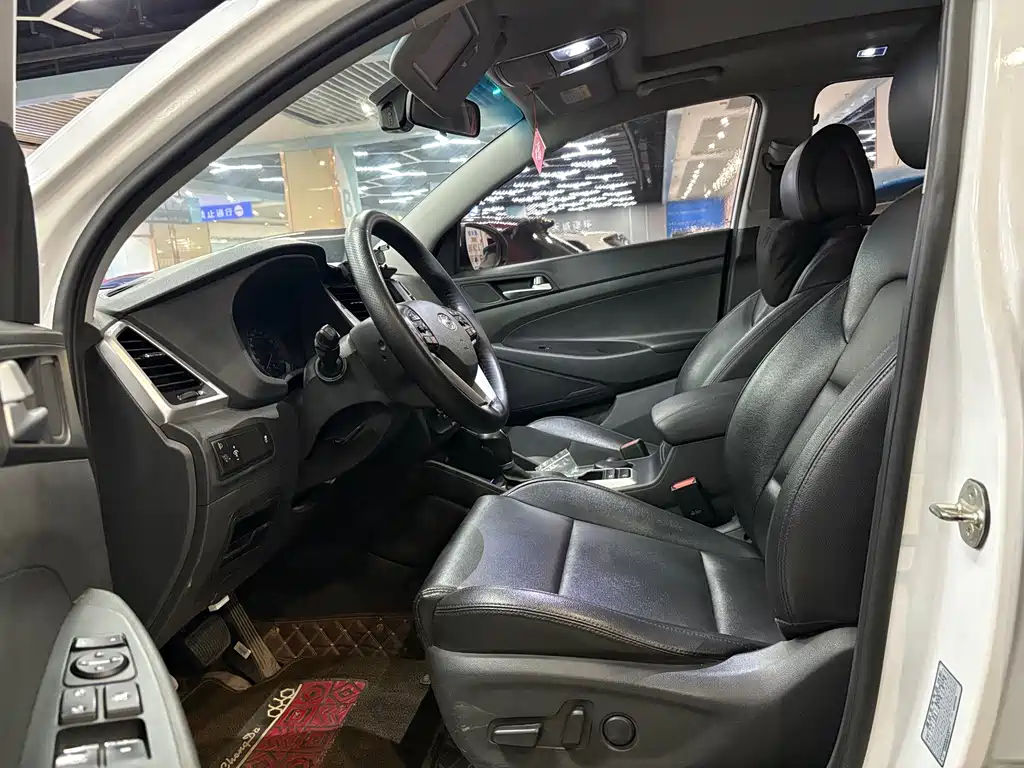 Tucson 1.6 T DCT 2 WD 15 Anniversary Special Edition