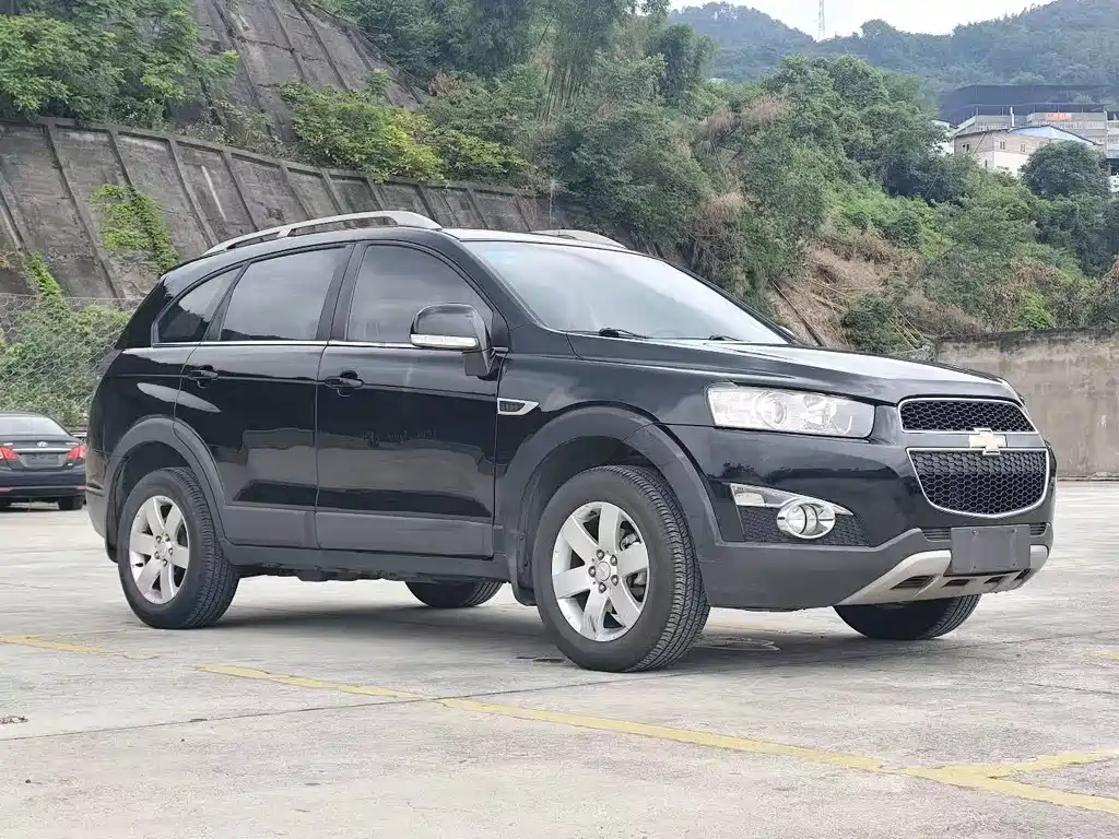 Captiva 2.4 L 2 WD City 5-seat