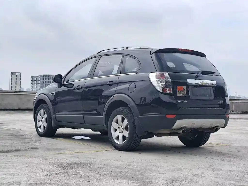 Captiva 2.4 L 2 WD City 5-seat