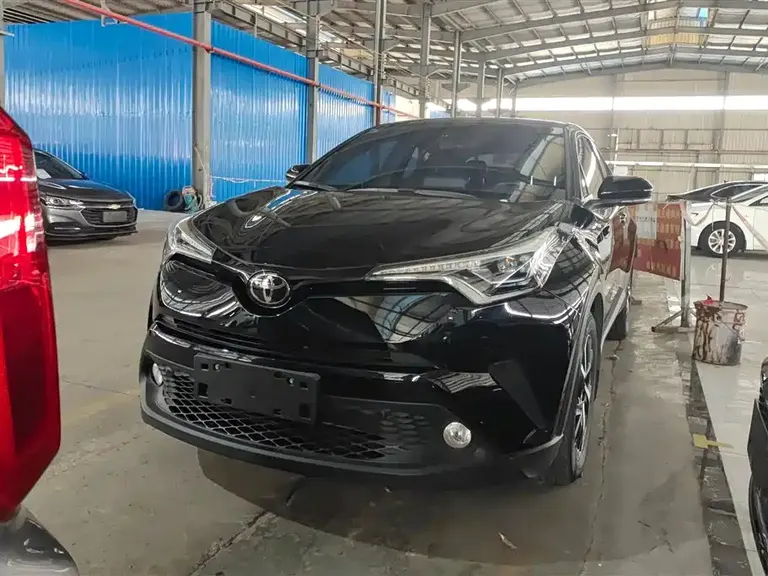 Toyota C-HR 2.0 L Luxury